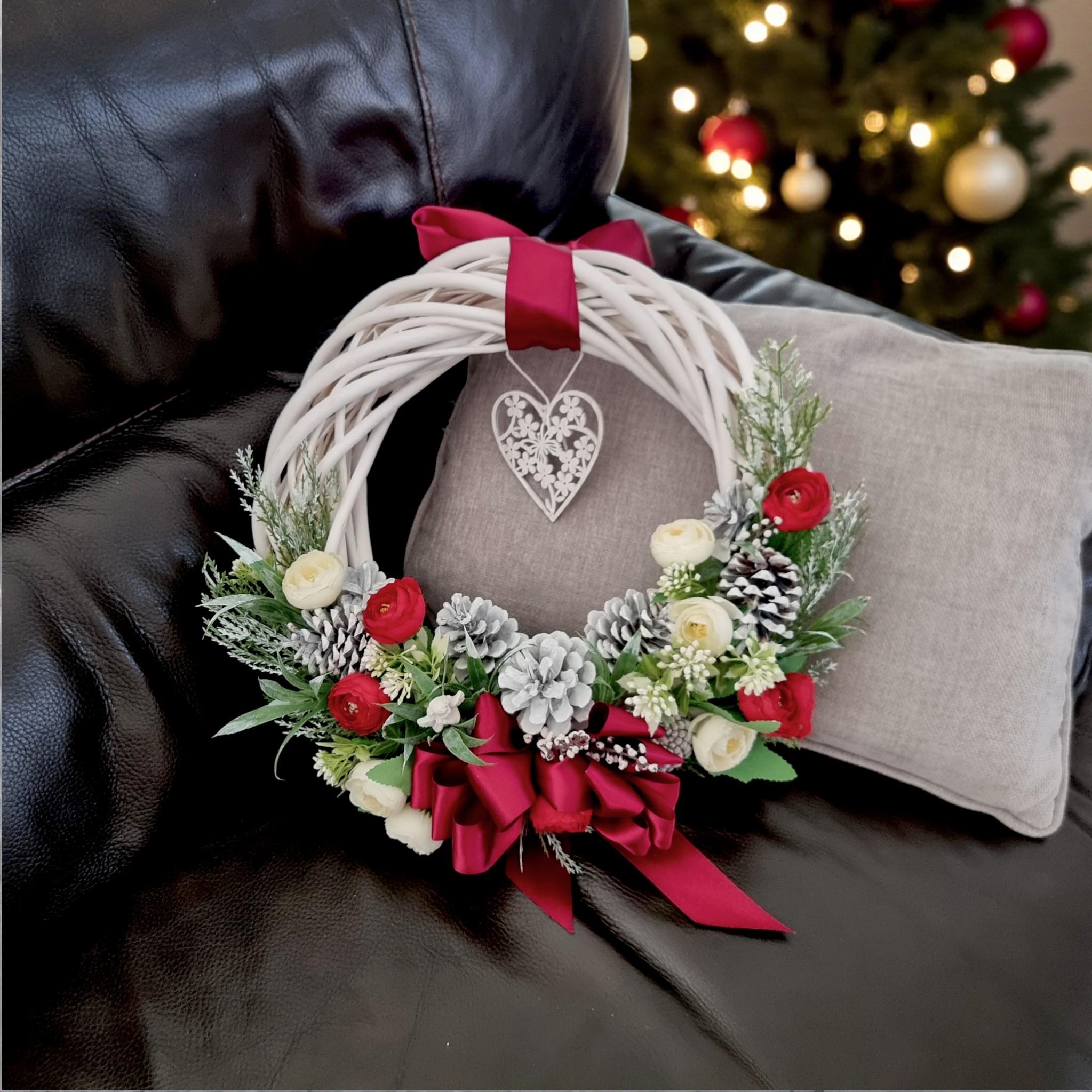 Ghirlandă albă lemn Crăciun, 33-38-43 cm 5 Ghirlandă albă lemn Crăciun, 33-38-43 cm