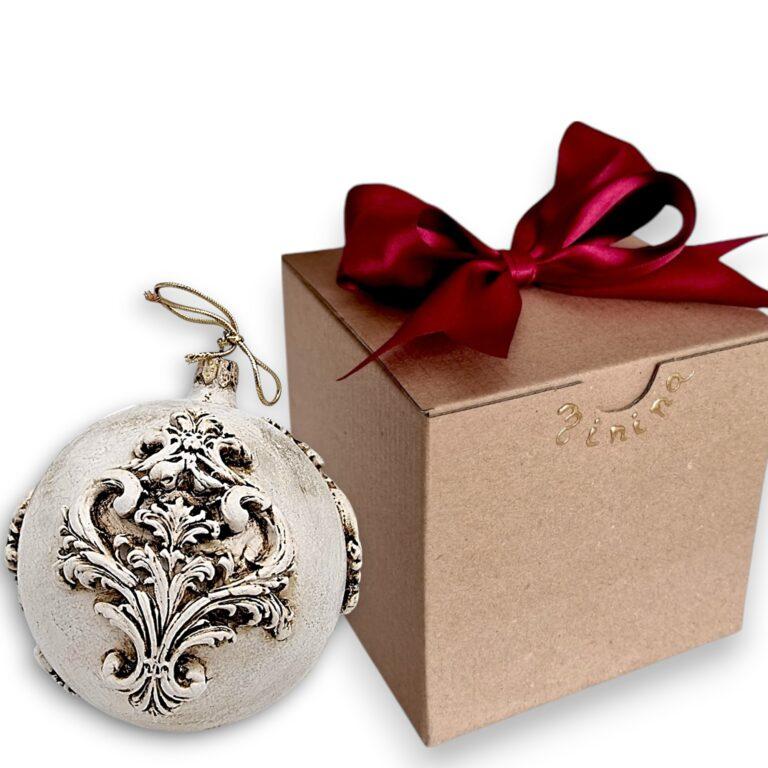 Globuleț alb 10 cm, model baroque