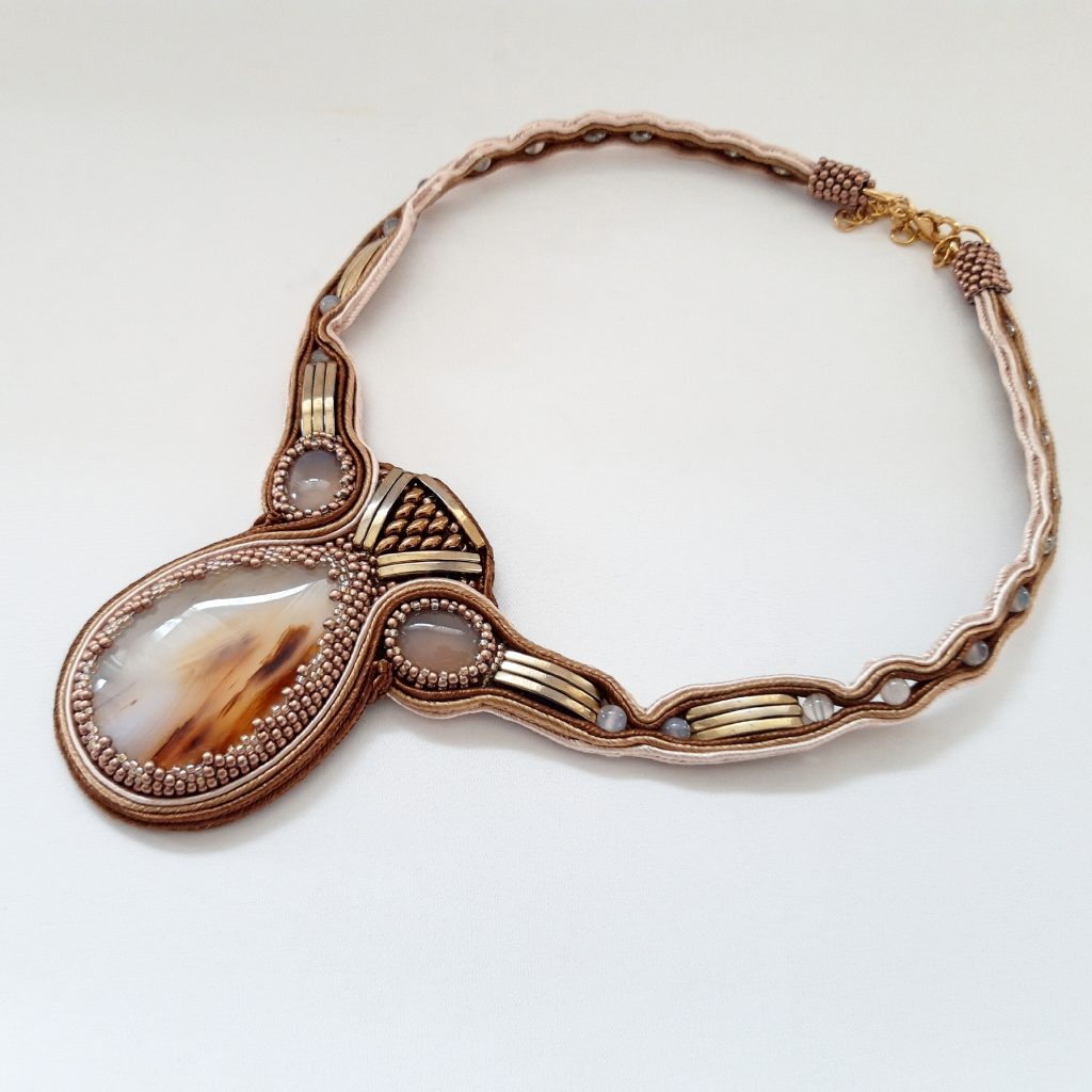 Zece ani în lumea bijuteriilor handmade 21
