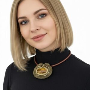 Ochi de Tigru și Soutache