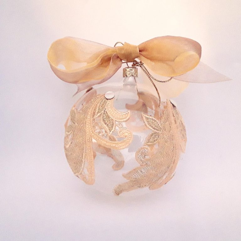 Ornament Crăciun Glob 10 cm cu dantelă