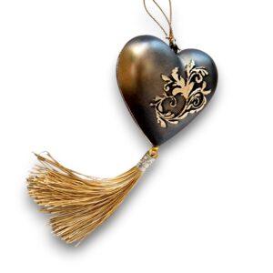 Inimioară neagră decorată vintage, 8 cm